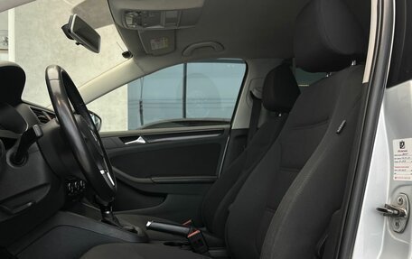 Volkswagen Jetta VI, 2012 год, 1 049 000 рублей, 13 фотография