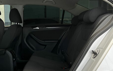 Volkswagen Jetta VI, 2012 год, 1 049 000 рублей, 12 фотография