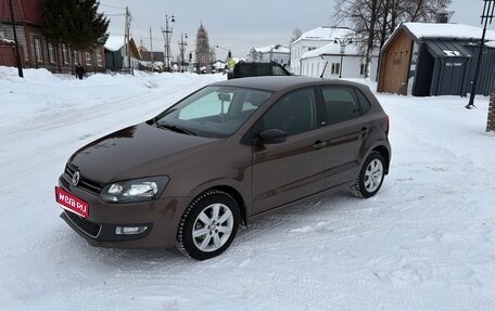 Volkswagen Polo VI (EU Market), 2011 год, 715 000 рублей, 1 фотография