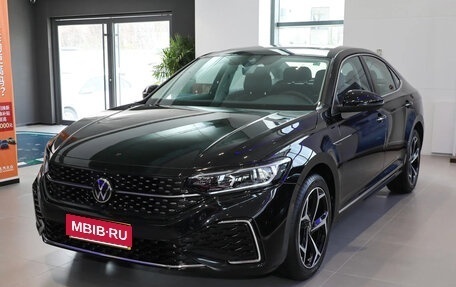 Volkswagen Passat B8 рестайлинг, 2023 год, 2 390 000 рублей, 1 фотография