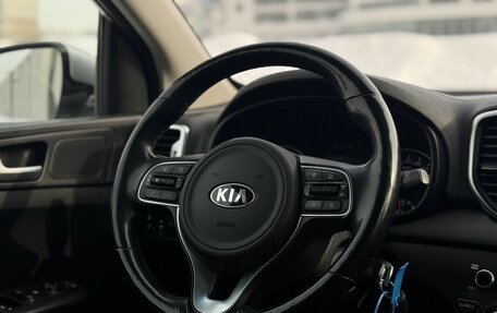 KIA Sportage IV рестайлинг, 2018 год, 2 000 000 рублей, 21 фотография