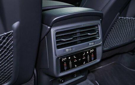 Audi Q7, 2025 год, 10 700 000 рублей, 30 фотография