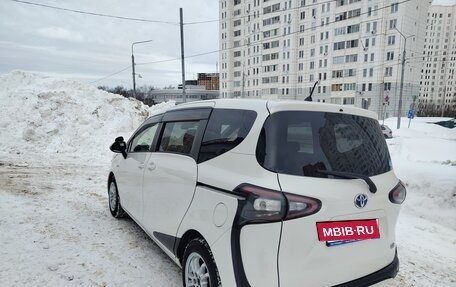 Toyota Sienta II, 2018 год, 1 650 000 рублей, 4 фотография