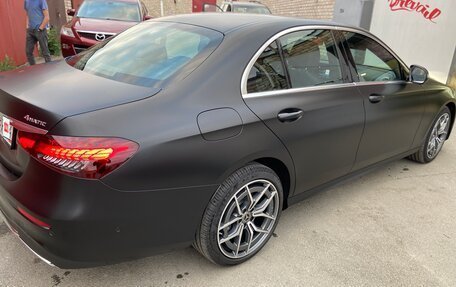 Mercedes-Benz E-Класс, 2020 год, 5 400 000 рублей, 3 фотография