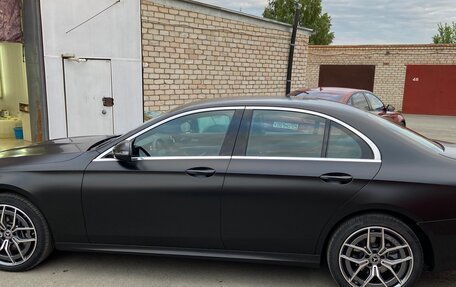 Mercedes-Benz E-Класс, 2020 год, 5 400 000 рублей, 5 фотография