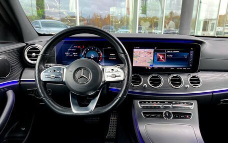 Mercedes-Benz E-Класс, 2018 год, 3 990 000 рублей, 8 фотография