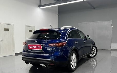 Infiniti QX70, 2014 год, 2 145 000 рублей, 2 фотография