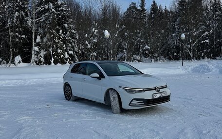 Volkswagen Golf VIII, 2020 год, 2 350 000 рублей, 16 фотография