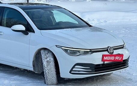 Volkswagen Golf VIII, 2020 год, 2 350 000 рублей, 2 фотография