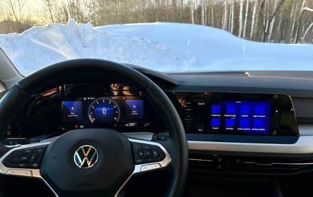 Volkswagen Golf VIII, 2020 год, 2 350 000 рублей, 24 фотография