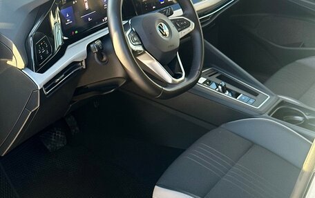 Volkswagen Golf VIII, 2020 год, 2 350 000 рублей, 22 фотография