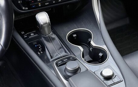 Lexus RX IV рестайлинг, 2015 год, 3 490 000 рублей, 21 фотография