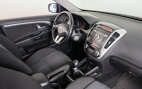 KIA cee'd I рестайлинг, 2010 год, 719 000 рублей, 12 фотография