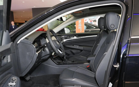 Volkswagen Passat B8 рестайлинг, 2023 год, 2 390 000 рублей, 6 фотография