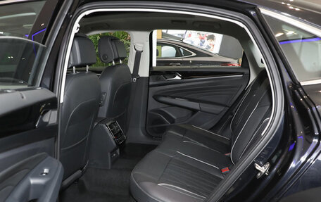 Volkswagen Passat B8 рестайлинг, 2023 год, 2 390 000 рублей, 10 фотография