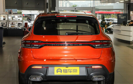 Porsche Macan I рестайлинг, 2025 год, 10 300 000 рублей, 4 фотография