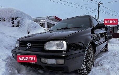 Volkswagen Golf III, 1995 год, 230 000 рублей, 2 фотография