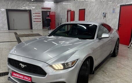 Ford Mustang VI рестайлинг, 2015 год, 2 500 000 рублей, 1 фотография