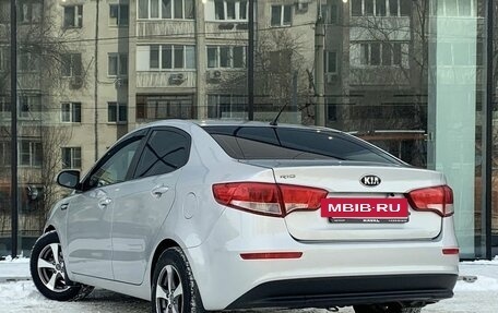 KIA Rio III рестайлинг, 2015 год, 1 117 000 рублей, 7 фотография