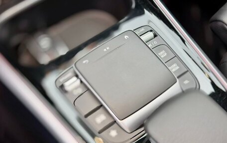 Mercedes-Benz GLB, 2022 год, 2 800 000 рублей, 8 фотография