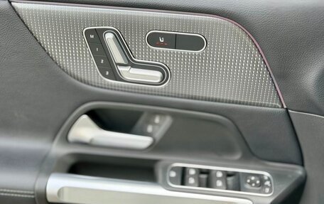 Mercedes-Benz GLB, 2022 год, 2 800 000 рублей, 5 фотография