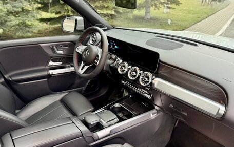 Mercedes-Benz GLB, 2022 год, 2 800 000 рублей, 6 фотография