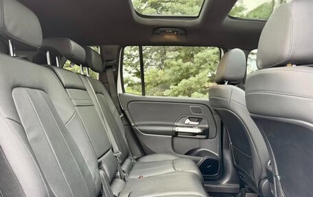 Mercedes-Benz GLB, 2022 год, 2 800 000 рублей, 10 фотография