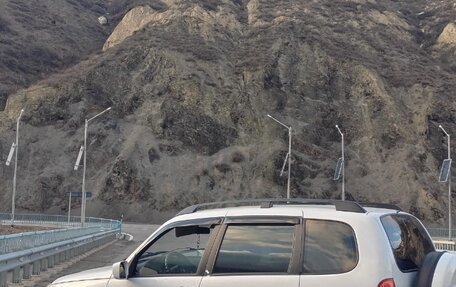 Chevrolet Niva I рестайлинг, 2010 год, 470 000 рублей, 5 фотография