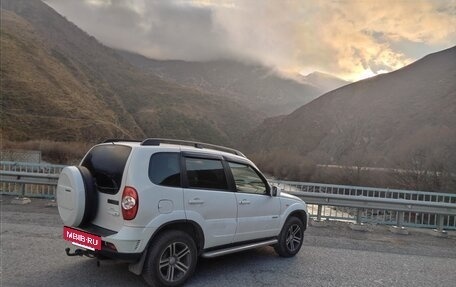 Chevrolet Niva I рестайлинг, 2010 год, 470 000 рублей, 6 фотография