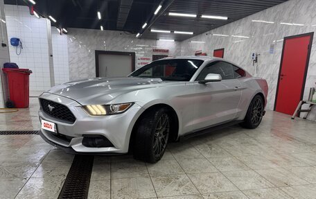 Ford Mustang VI рестайлинг, 2015 год, 2 500 000 рублей, 2 фотография