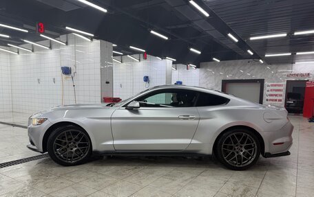 Ford Mustang VI рестайлинг, 2015 год, 2 500 000 рублей, 6 фотография