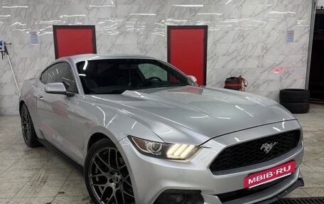 Ford Mustang VI рестайлинг, 2015 год, 2 500 000 рублей, 7 фотография