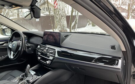 BMW 5 серия, 2021 год, 2 750 000 рублей, 23 фотография