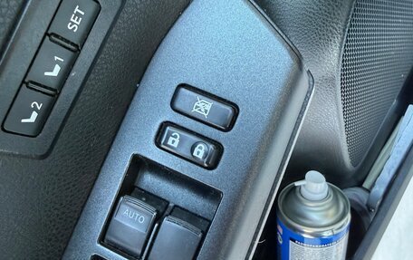 Toyota RAV4, 2018 год, 3 300 000 рублей, 13 фотография