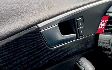 Audi A4, 2017 год, 1 930 000 рублей, 9 фотография