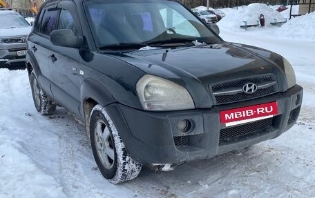 Hyundai Tucson III, 2006 год, 630 000 рублей, 3 фотография