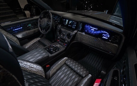 Rolls-Royce Cullinan, 2025 год, 190 000 000 рублей, 33 фотография