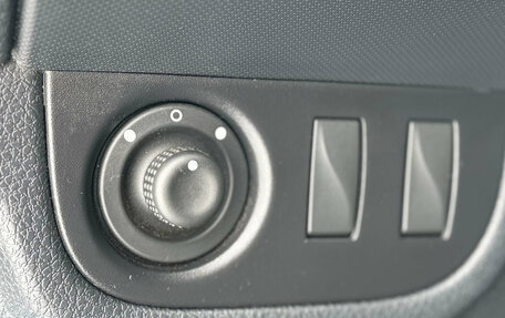 Renault Sandero II рестайлинг, 2019 год, 1 269 000 рублей, 23 фотография