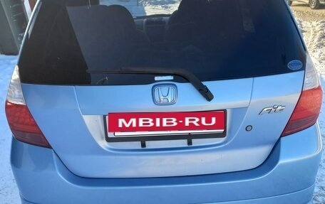 Honda Fit III, 2002 год, 450 000 рублей, 2 фотография