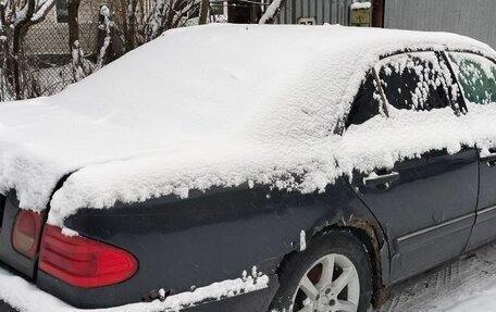 Mercedes-Benz E-Класс, 1998 год, 111 111 рублей, 6 фотография