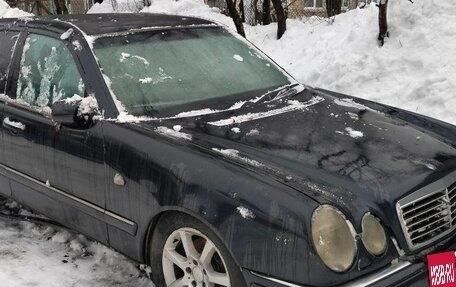 Mercedes-Benz E-Класс, 1998 год, 111 111 рублей, 9 фотография