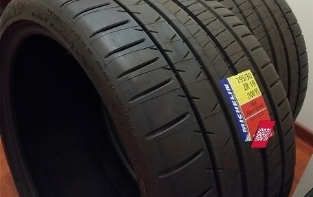 Mercedes-Benz CLS, 2005 год, 1 650 000 рублей, 14 фотография