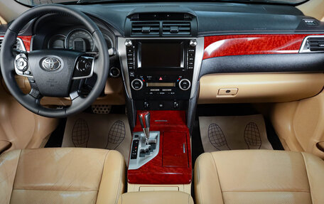 Toyota Camry, 2011 год, 1 759 000 рублей, 13 фотография