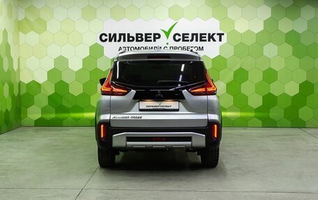 Mitsubishi Xpander, 2022 год, 2 330 000 рублей, 4 фотография