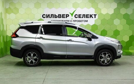 Mitsubishi Xpander, 2022 год, 2 330 000 рублей, 8 фотография