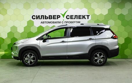Mitsubishi Xpander, 2022 год, 2 330 000 рублей, 7 фотография