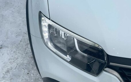 Renault Logan II, 2019 год, 1 042 000 рублей, 4 фотография