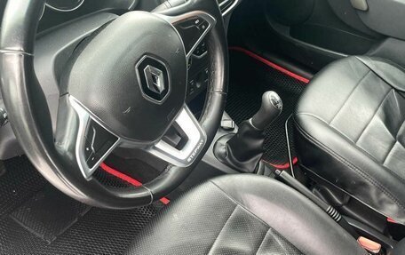 Renault Logan II, 2019 год, 1 042 000 рублей, 10 фотография