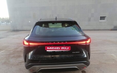 Lexus RX IV рестайлинг, 2024 год, 8 999 990 рублей, 3 фотография