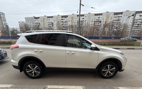 Toyota RAV4, 2017 год, 2 928 000 рублей, 3 фотография
